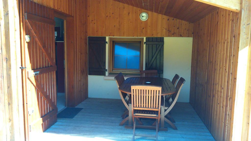 זונרופט-לונז'מר Chalet Au Bord Du Lac De Longemer חדר תמונה
